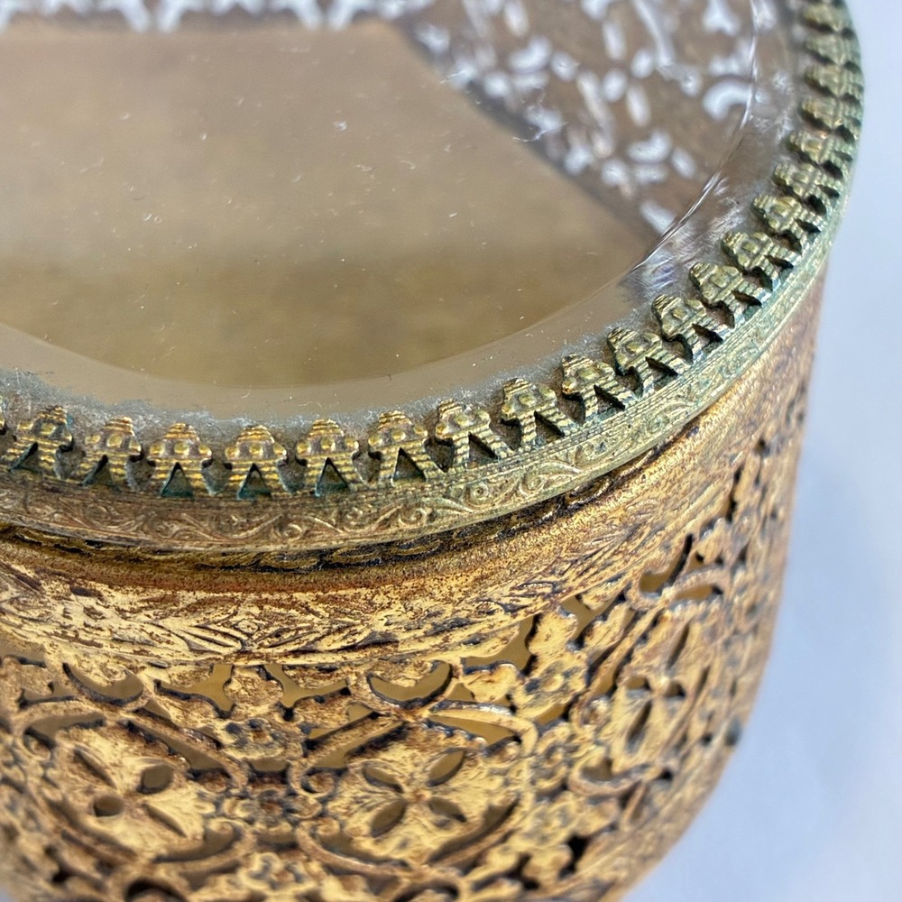 Vintage Gold Tone Heart Shaped Jewelry Box Ormolu Filigree Glass Lid Footed - Picture 14 of 16